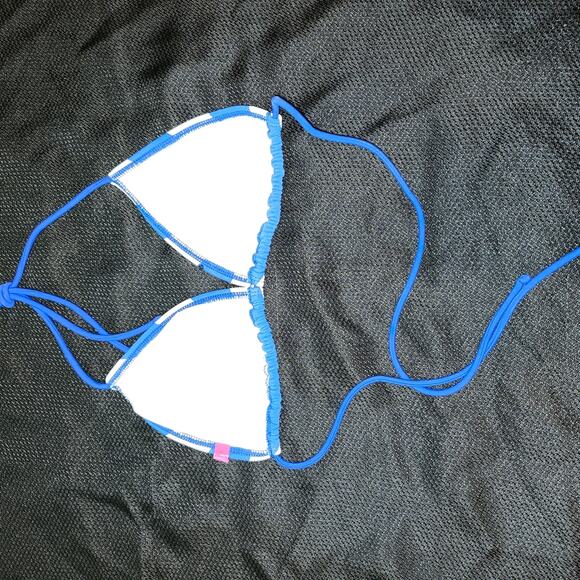 .BLACK FRIDAY SALE - Ron Jon Blue and White Striped String Bikini - Picture 4 of 8